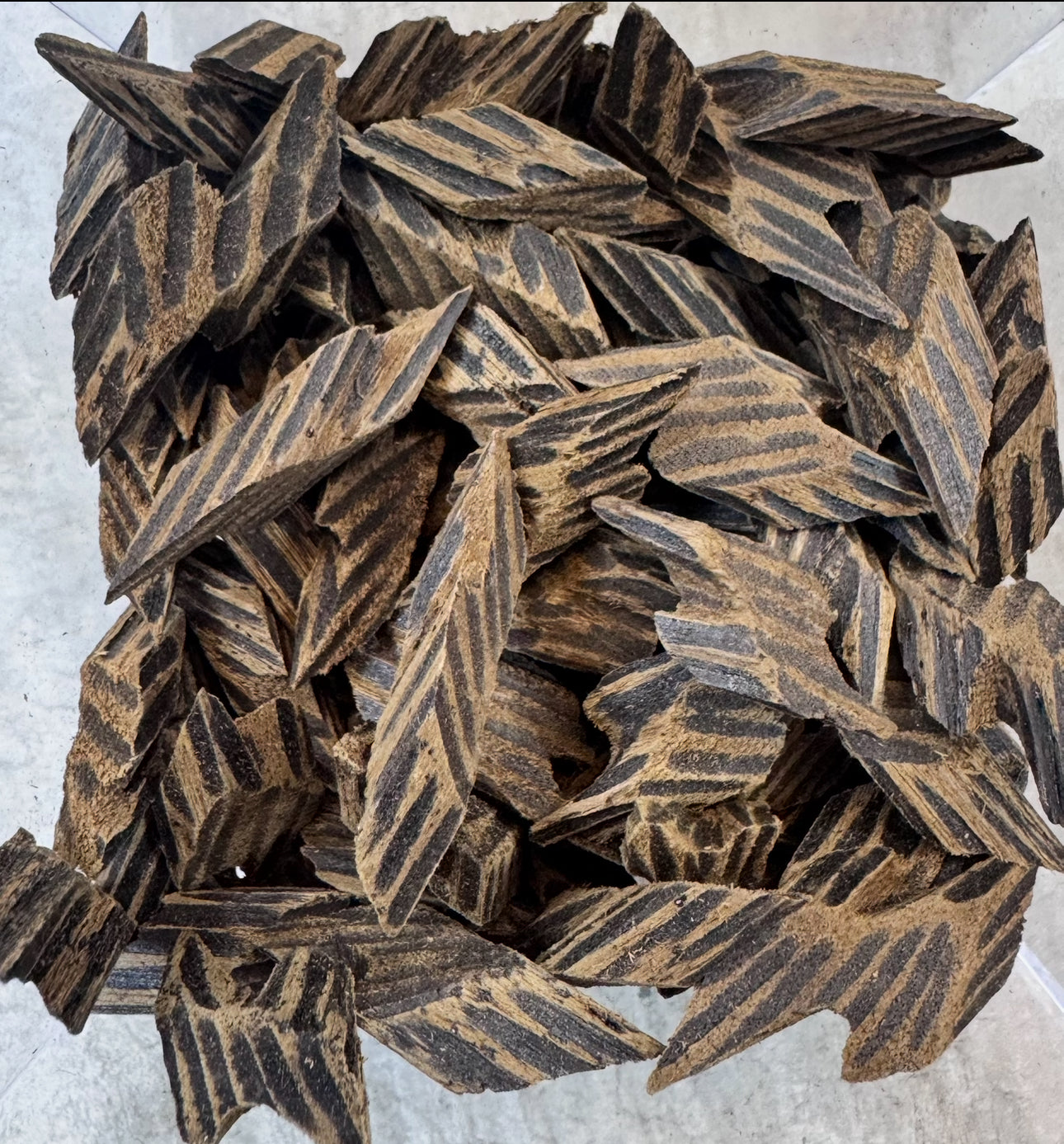 Cambodi Tyger Oud (5tola)